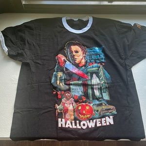 Halloween horror nights, 2022 shirt never worn